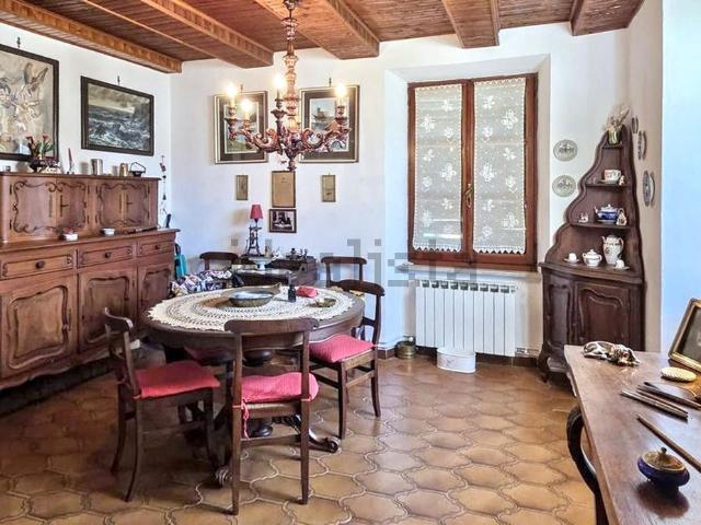 Appartamento in vendita a Brugnato, La Spezia