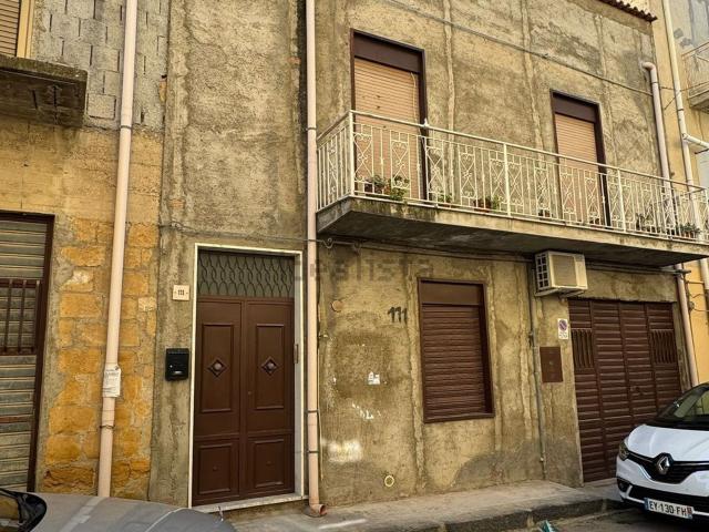 Appartamento in vendita a Pietraperzia, Sicilia