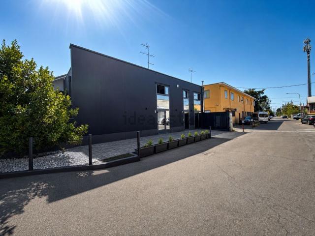 Appartamento in vendita a Villaggio Artigiano, Modena