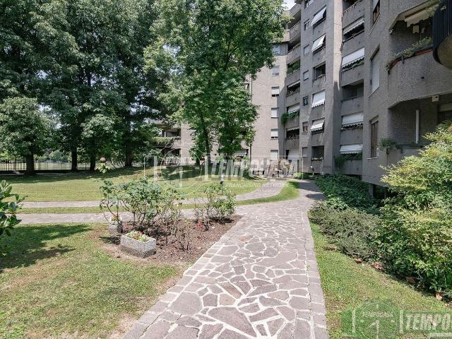 Appartamento in vendita a Monza, Casignolo