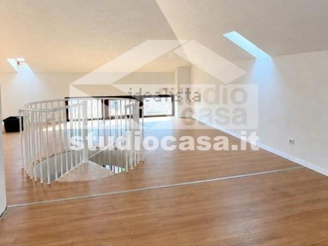 Appartamento in vendita a Castel Lambro, Marzano