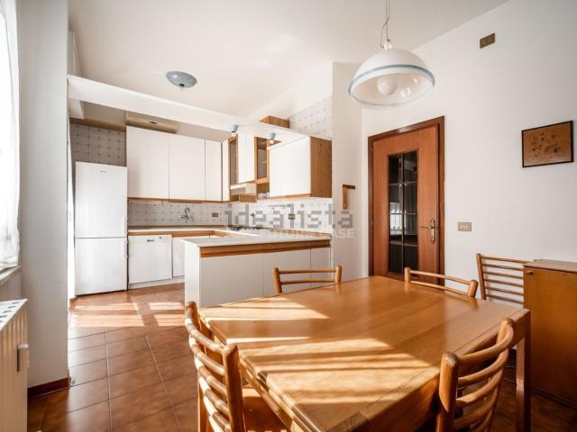 Appartamento in vendita a Mirabello, Re