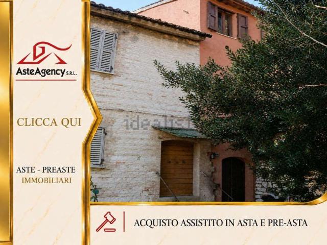 Appartamento in vendita a Quartiere Mercatale, Pergola