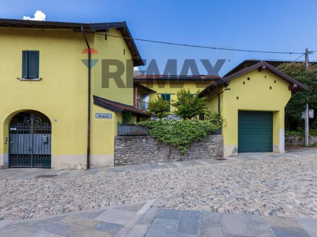 Appartamento in vendita a Cazzago Brabbia, Varese