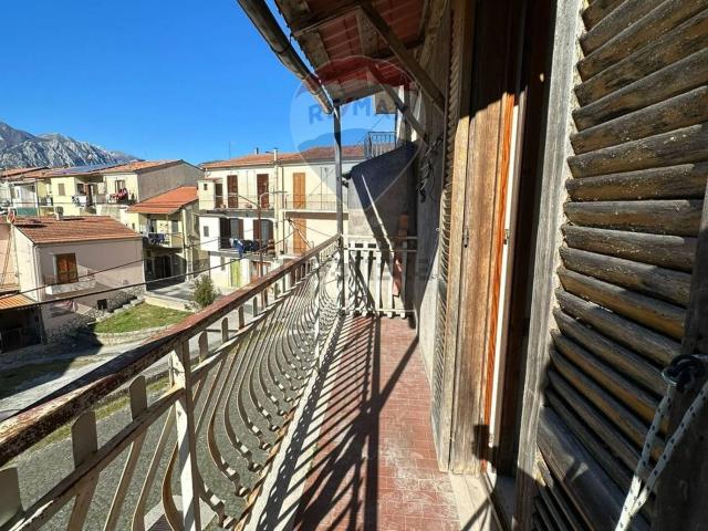 Appartamento in vendita a Colli A Volturno, Molise