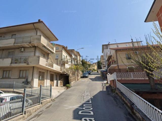 Appartamento in vendita a Marche, Macerata