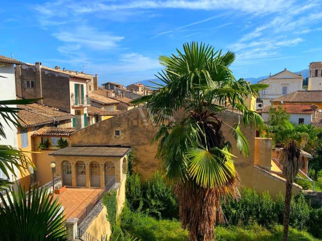 Appartamento in vendita a Spoleto, Umbria