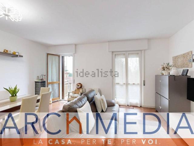 Appartamento in vendita a Malnate, Lombardia