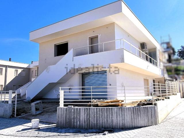 Appartamento in vendita a Grotta Pignata, Matera