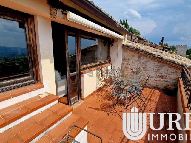 Appartamento in vendita a Assisi, Umbria