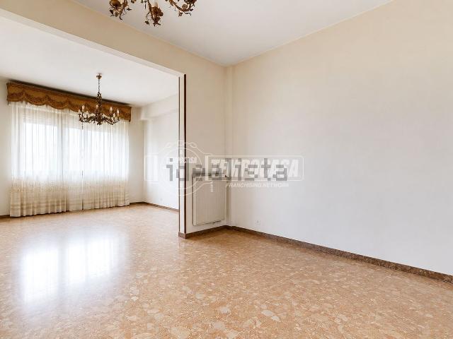 Appartamento in vendita a Levante, Serra Riccò
