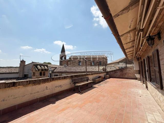 Appartamento in vendita a Mondavio, Pesaro e Urbino