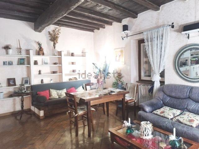 Appartamento in vendita a Vallerano, Lazio