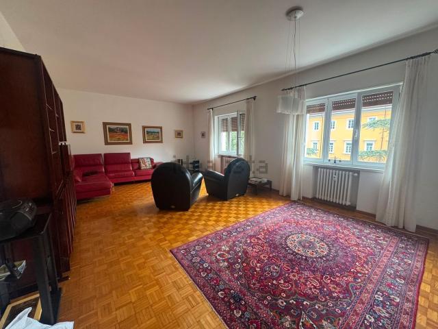 Appartamento in vendita a Barriera Vecchia, Trieste
