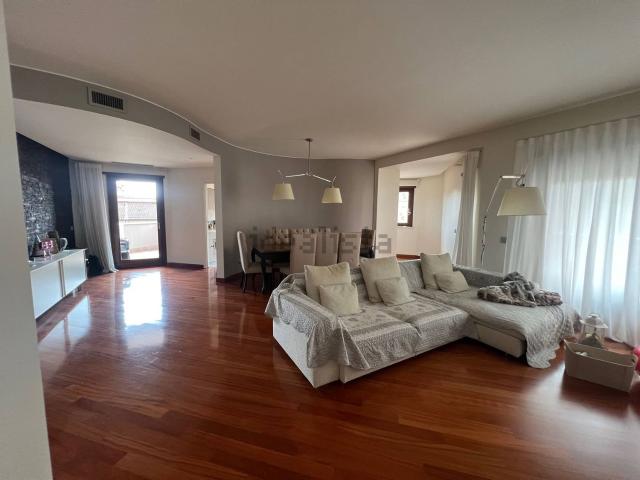 Appartamento in vendita a Frosinone, Lazio