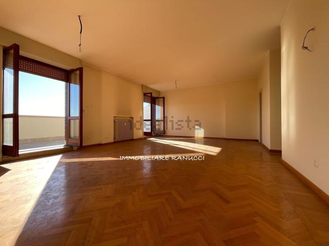 Attico in vendita a Borgo Palazzo, Bergamo