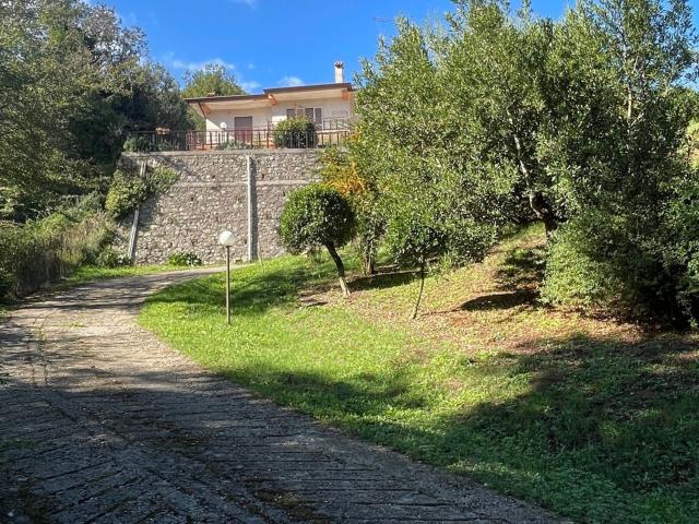 Appartamento in vendita a Norma, Latina