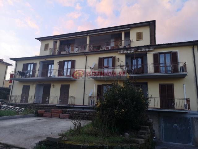 Attico in vendita a Sutri, Viterbo