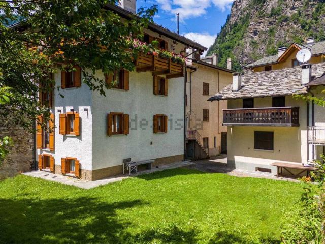 Appartamento in vendita a Comunità montana della Valchiavenna, Campodolcino