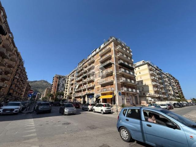 Attico in vendita a VIII Circoscrizione, Palermo