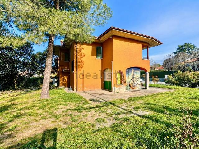 Appartamento in vendita a Erbusco, Lombardia