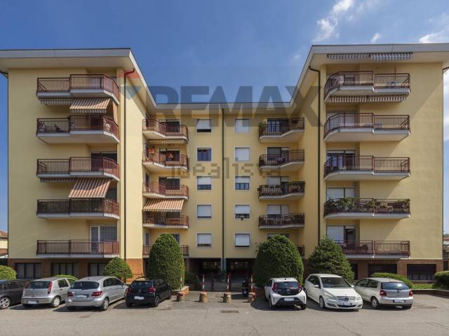 Appartamento in vendita a Valle Olona, Varese