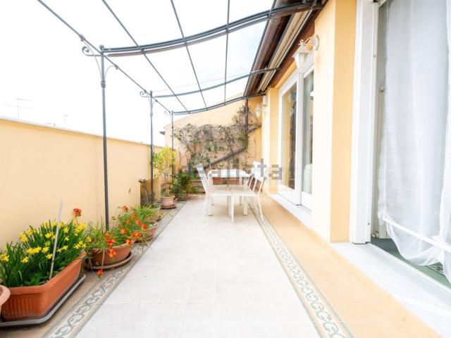 Attico in vendita a Cappuccini, Cala Di Volpe