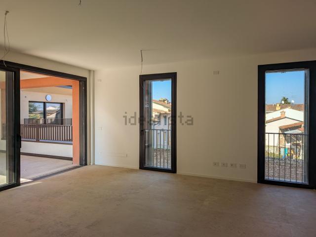 Appartamento in vendita a Villafranca Di Verona, Veneto