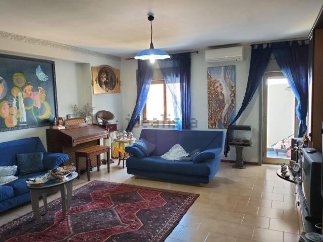 Appartamento in vendita a Calabria, Reggio Calabria