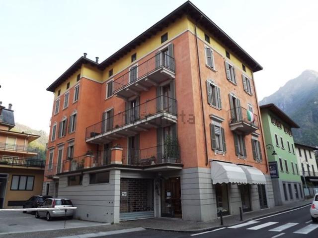 Appartamento in vendita a Comunità Montana della Valle Brembana, San Pellegrino Terme