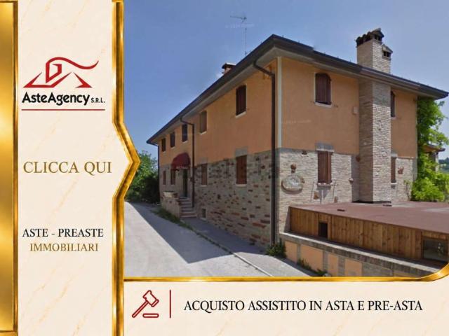 Appartamento in vendita a Gadana, Urbino