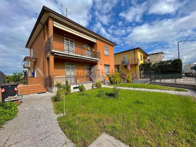Appartamento in vendita a Sud, Castel D'azzano