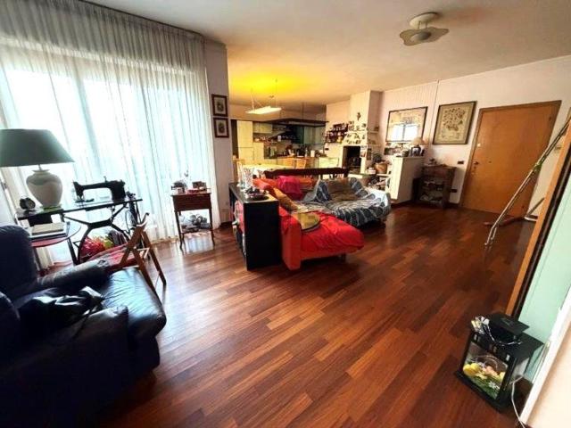 Appartamento in vendita a Marche, Macerata