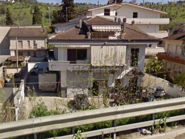 Appartamento in vendita a Chieti, Abruzzo