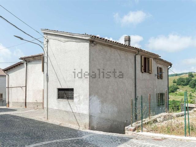 Appartamento in vendita a Rionero Sannitico, Molise