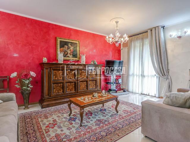 Appartamento in vendita a Cuggiono, Lombardia