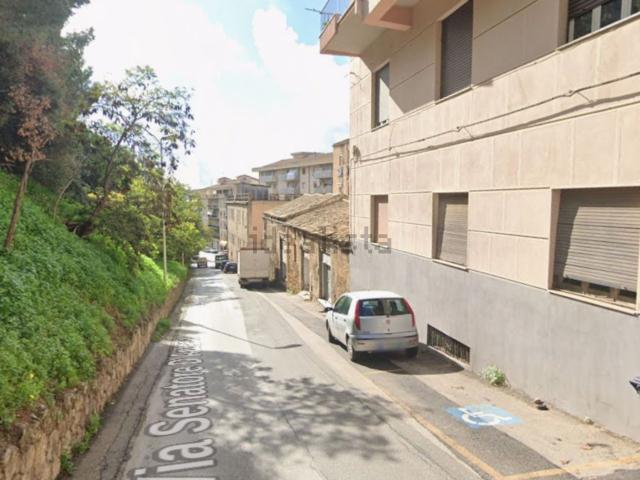 Appartamento in vendita a Quartiere Provvidenza, Caltanissetta