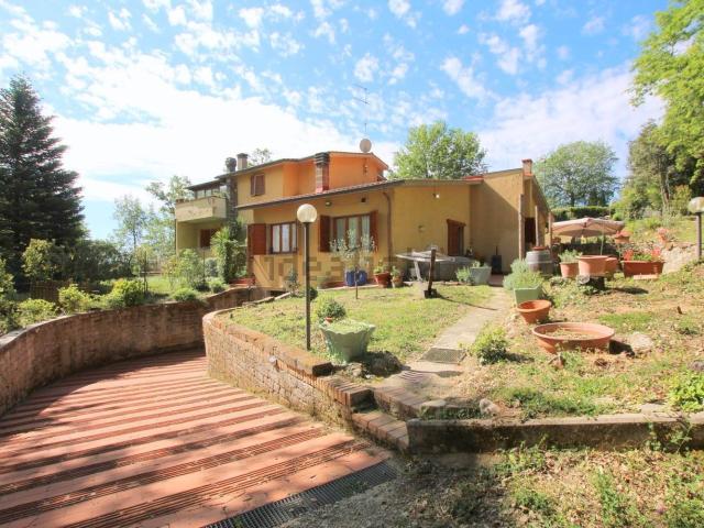 Appartamento in vendita a Castelnuovo Berardenga, Toscana