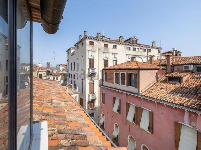 Appartamento in vendita a Venezia