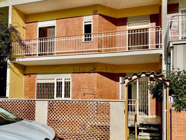 Appartamento in vendita a Porto Badino, Terracina