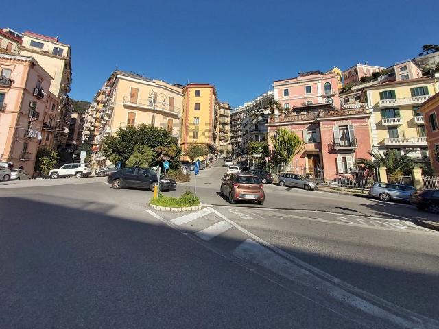 Appartamento in vendita a Salerno