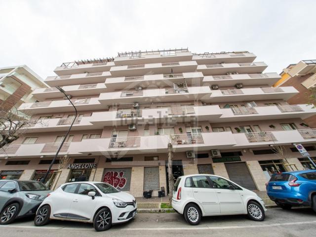 Appartamento in vendita a Pescara, Abruzzo