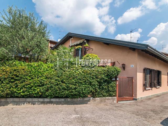 Appartamento in vendita a Como, Lombardia