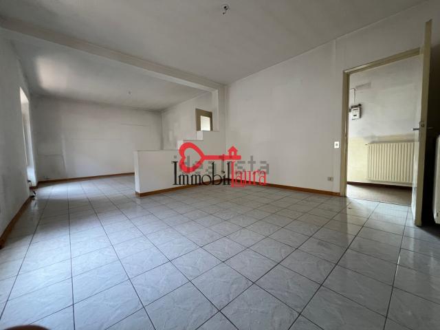 Appartamento in vendita a Ronco, Bisuschio