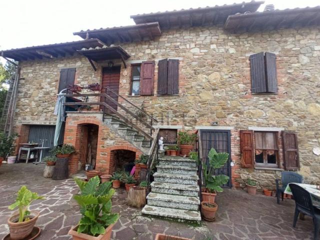 Appartamento in vendita a Paciano, Umbria