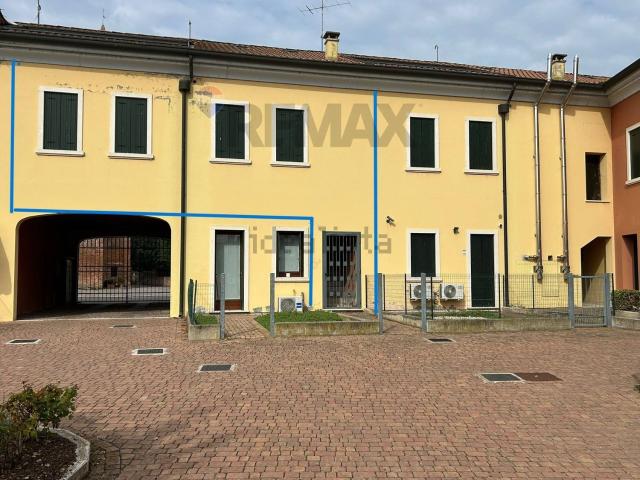 Appartamento in vendita a Villa Bartolomea, Verona