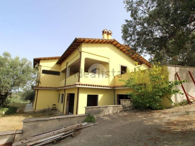 Appartamento in vendita a Fara Sabina, Lazio