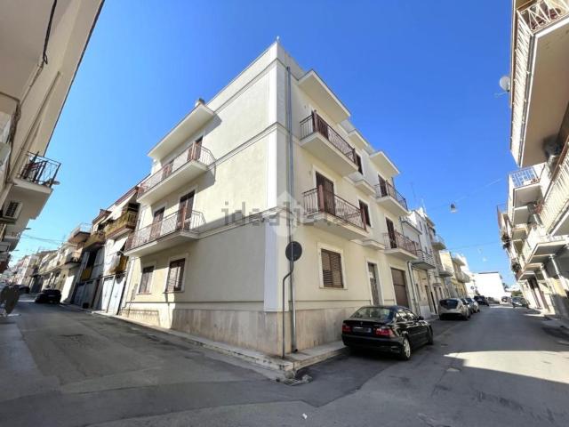 Appartamento in vendita a Canosa di Puglia, Barletta-Andria-Trani
