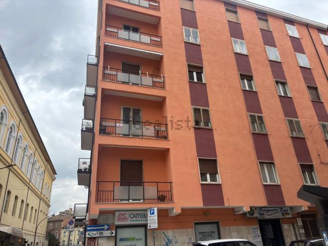 Appartamento in vendita a Campobasso, Molise