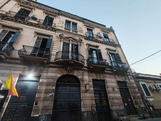 Appartamento in vendita a Centro storico, Catania